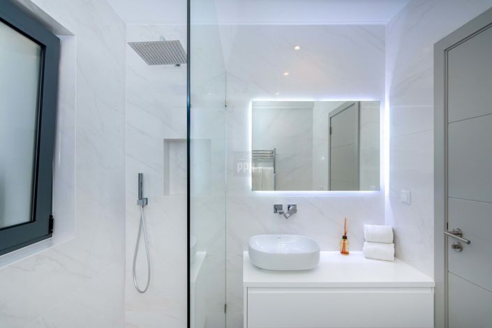 Image No.23-5 Bed Villa for sale