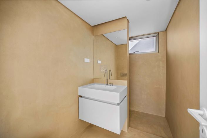 Image No.17-4 Bed Villa for sale