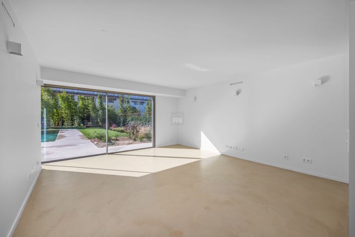 Image No.29-4 Bed Villa for sale