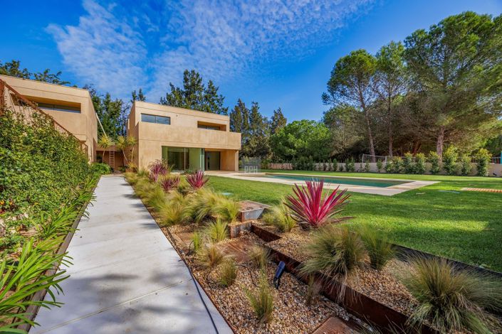 Image No.3-4 Bed Villa for sale