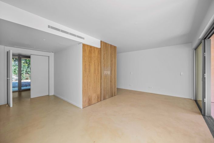 Image No.32-4 Bed Villa for sale