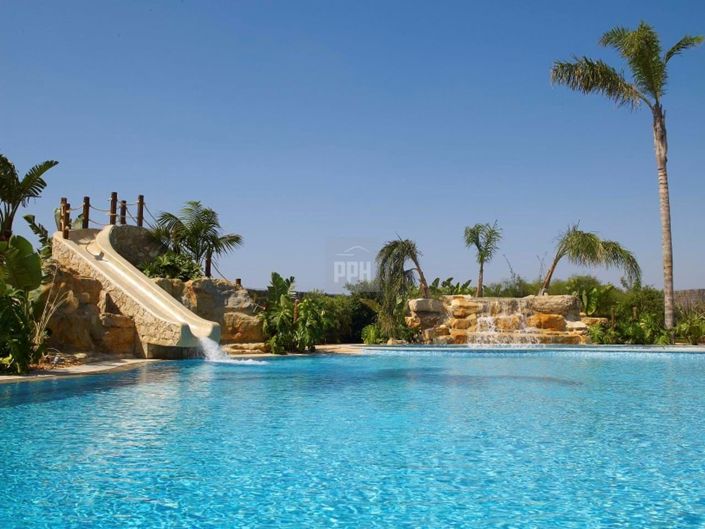 Image No.13-6 Bed Villa for sale