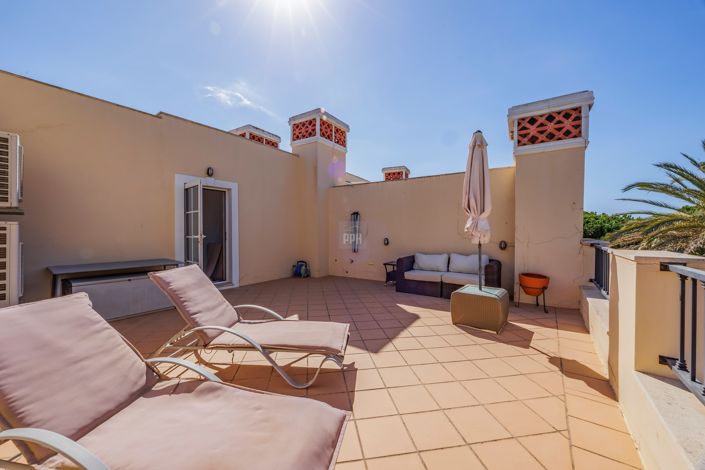 Image No.29-4 Bed Townhouse for sale