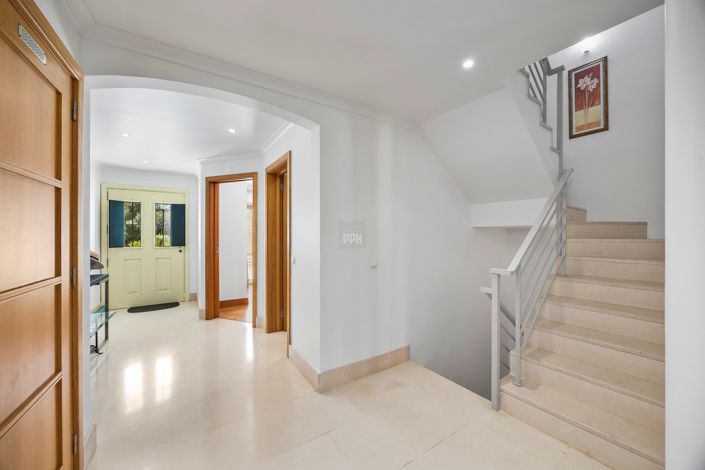 Image No.6-4 Bed Townhouse for sale