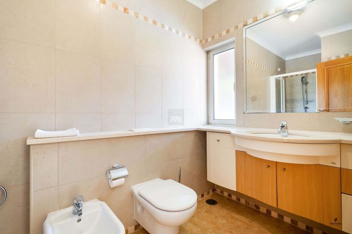 Image No.16-4 Bed Villa for sale