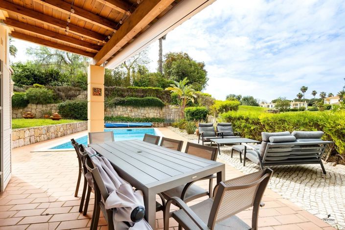 Image No.2-4 Bed Villa for sale