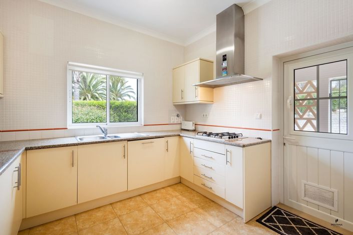 Image No.22-4 Bed Villa for sale