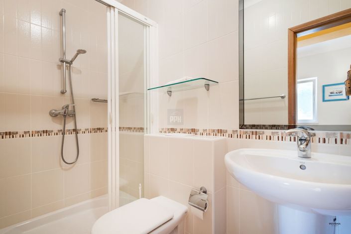 Image No.4-4 Bed Villa for sale