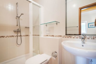 2344-356129-f99b9e343b07b1ea73851c331dc41644a