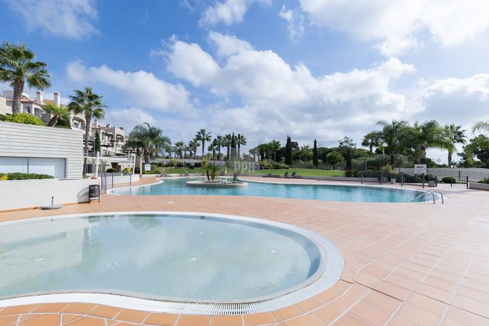 Image No.20-2 Bed Apartment for sale