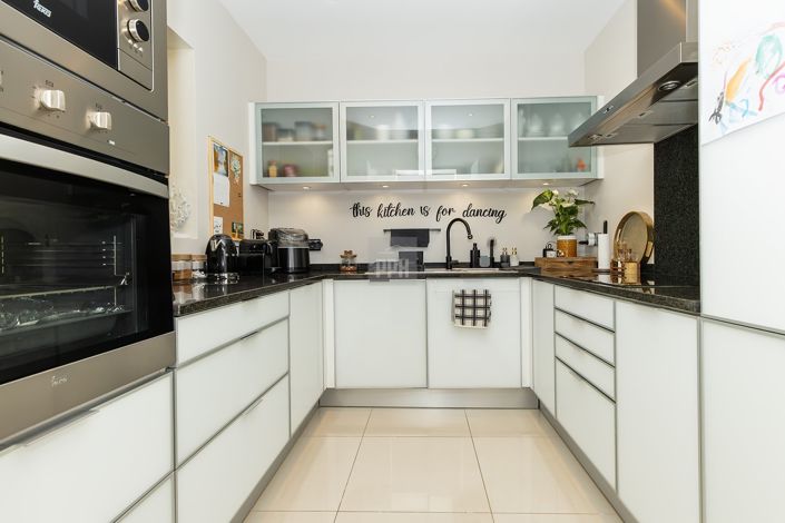 Image No.3-2 Bed Apartment for sale