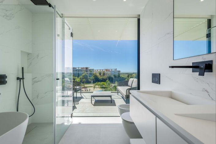 Image No.13-3 Bed Apartment for sale