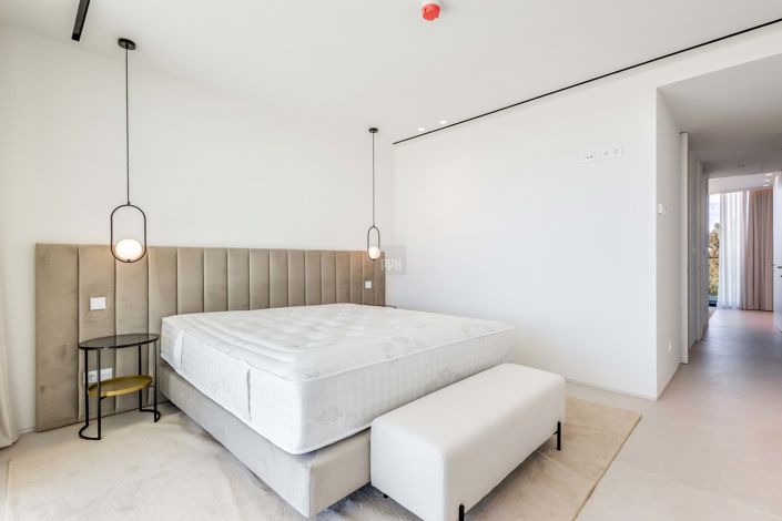 Image No.14-2 Bed Apartment for sale