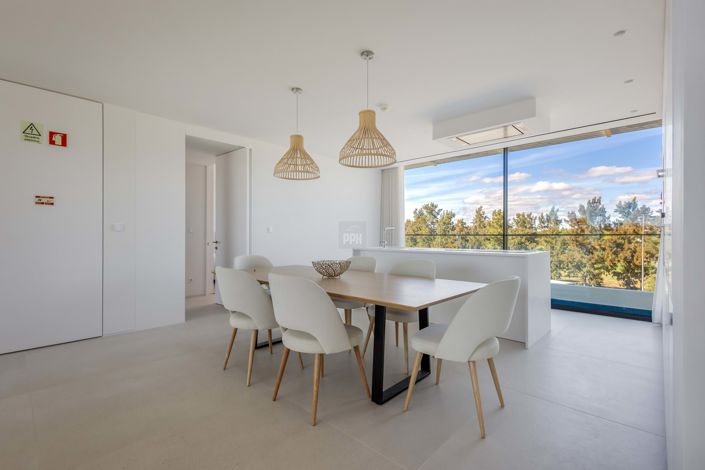 Image No.23-2 Bed Apartment for sale