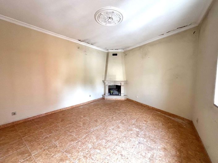 Image No.15-3 Bed Villa for sale