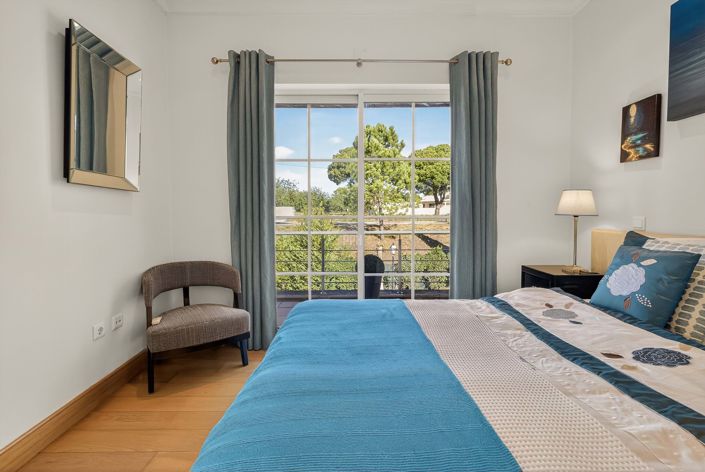 Image No.31-4 Bed Townhouse for sale