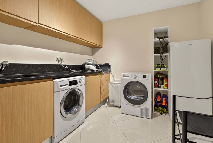 Image No.33-4 Bed Townhouse for sale