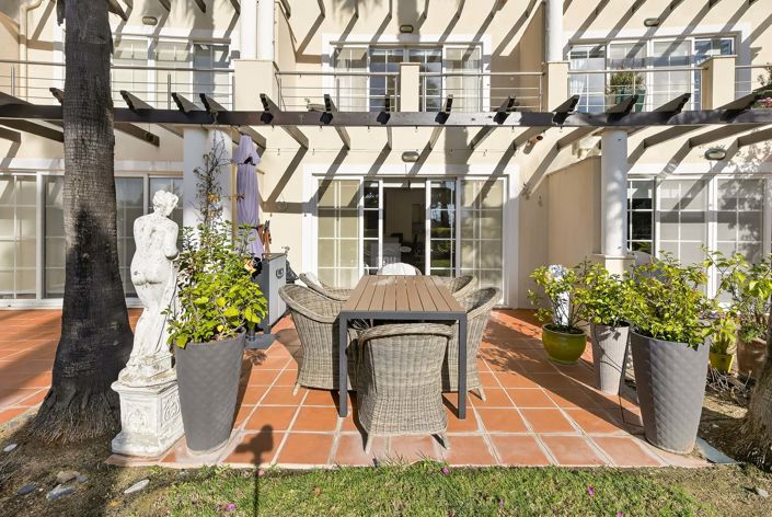 Image No.40-4 Bed Townhouse for sale