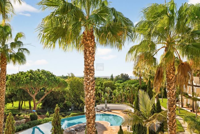 Image No.48-4 Bed Townhouse for sale