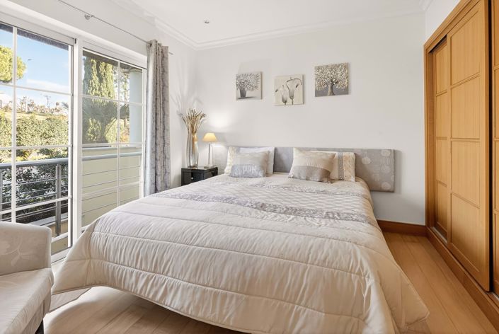 Image No.5-4 Bed Townhouse for sale