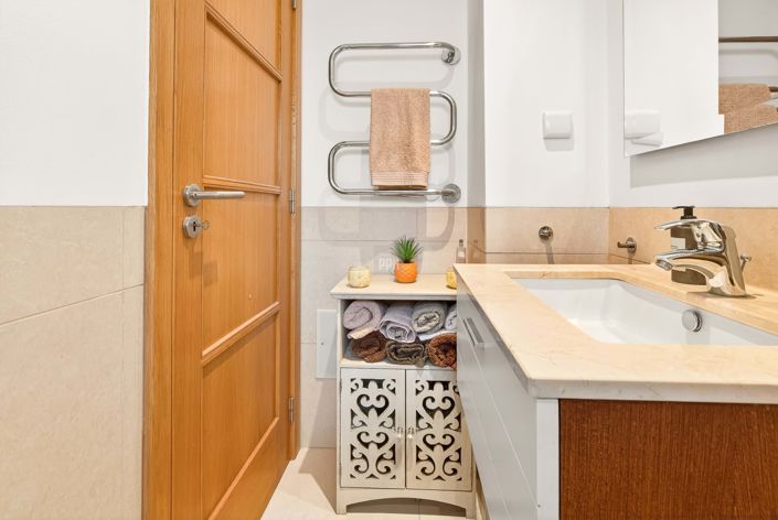 Image No.9-4 Bed Townhouse for sale