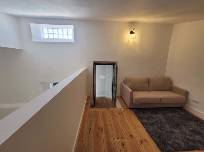 Image No.12-1 Bed Villa for sale