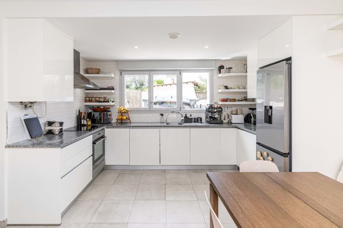 Image No.21-3 Bed Townhouse for sale