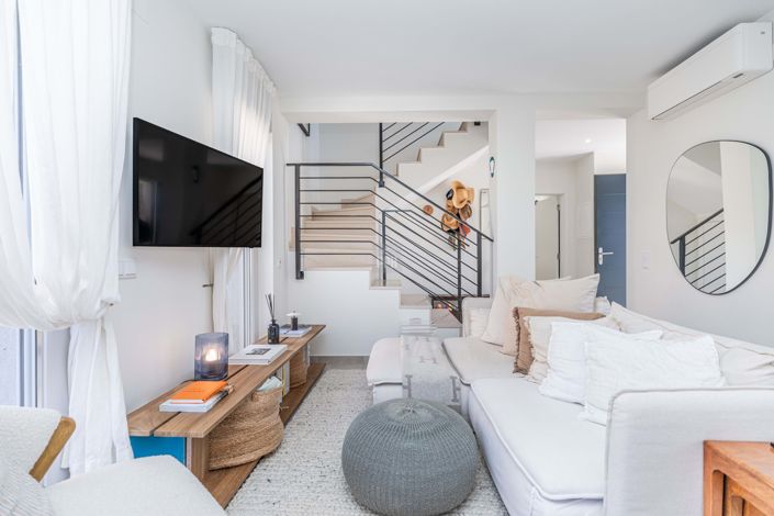 Image No.23-3 Bed Townhouse for sale