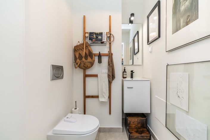 Image No.29-3 Bed Townhouse for sale