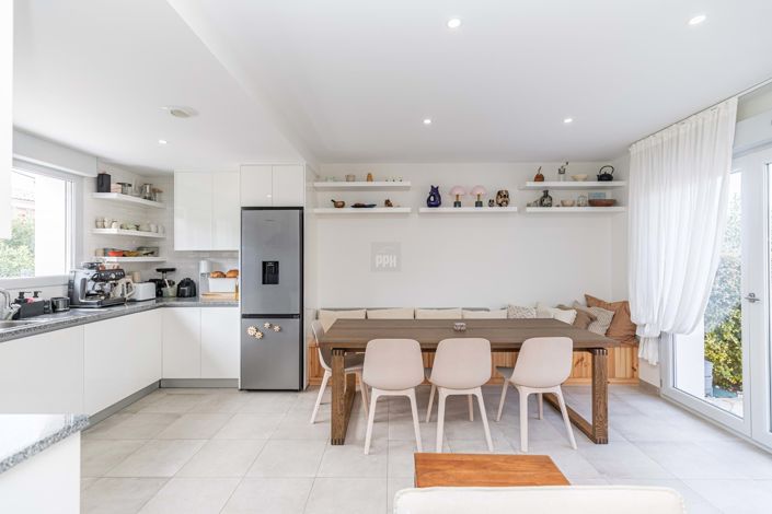 Image No.32-3 Bed Townhouse for sale