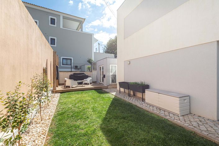 Image No.41-3 Bed Townhouse for sale