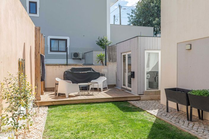 Image No.42-3 Bed Townhouse for sale