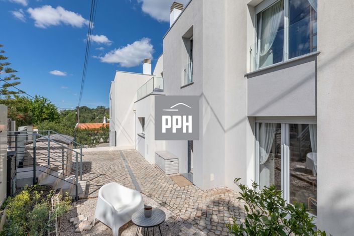Image No.44-3 Bed Townhouse for sale