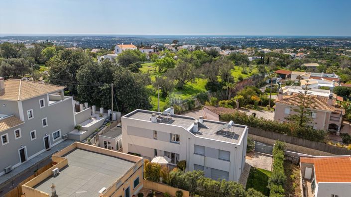 Image No.56-3 Bed Townhouse for sale