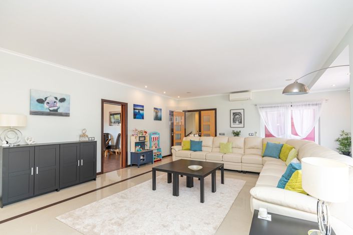 Image No.49-Villa de 5 chambres à vendre à Loule