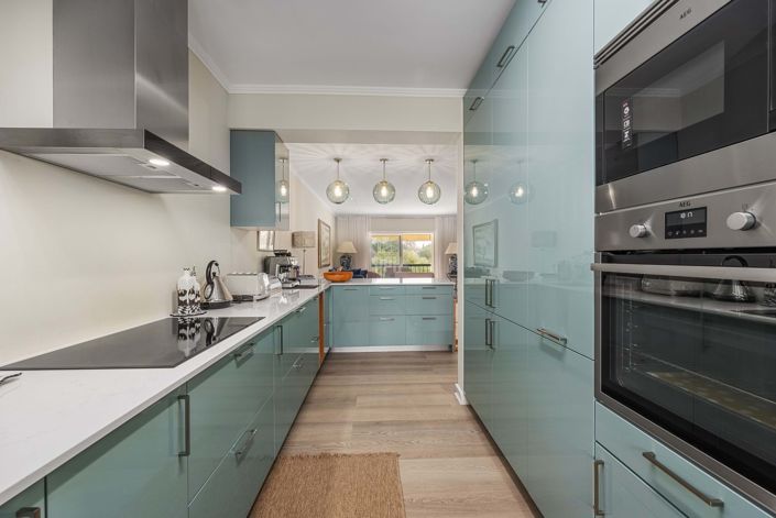 Image No.18-3 Bed Apartment for sale