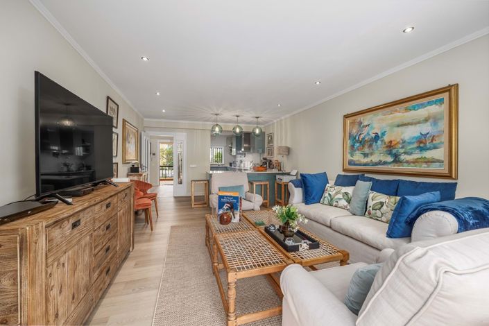 Image No.21-3 Bed Apartment for sale