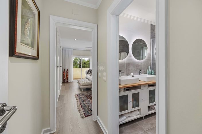 Image No.9-3 Bed Apartment for sale