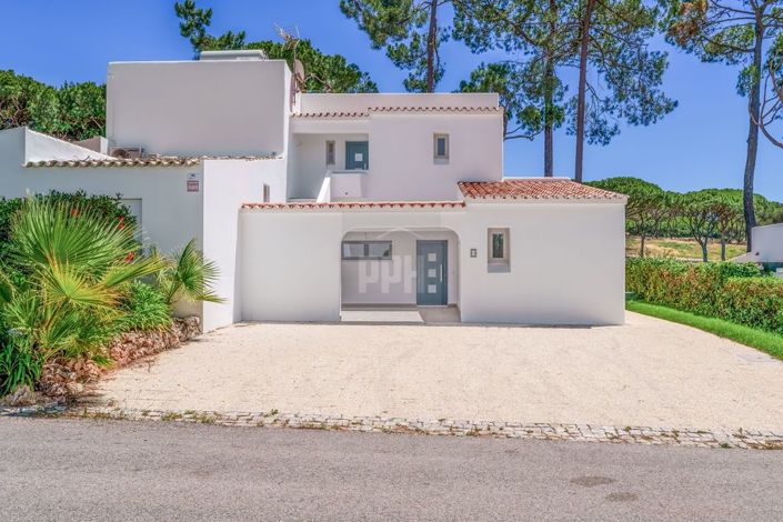Image No.25-3 Bed Villa for sale