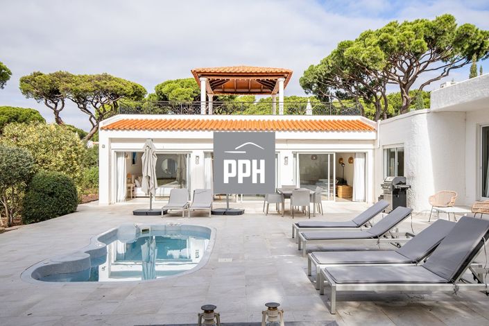 Image No.27-3 Bed Villa for sale