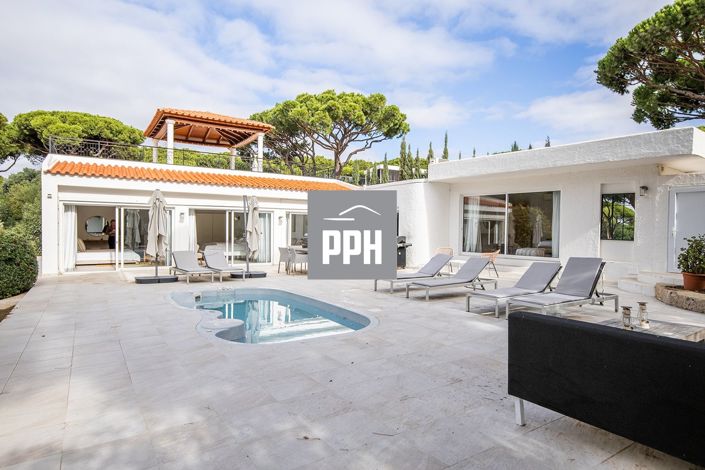 Image No.28-3 Bed Villa for sale