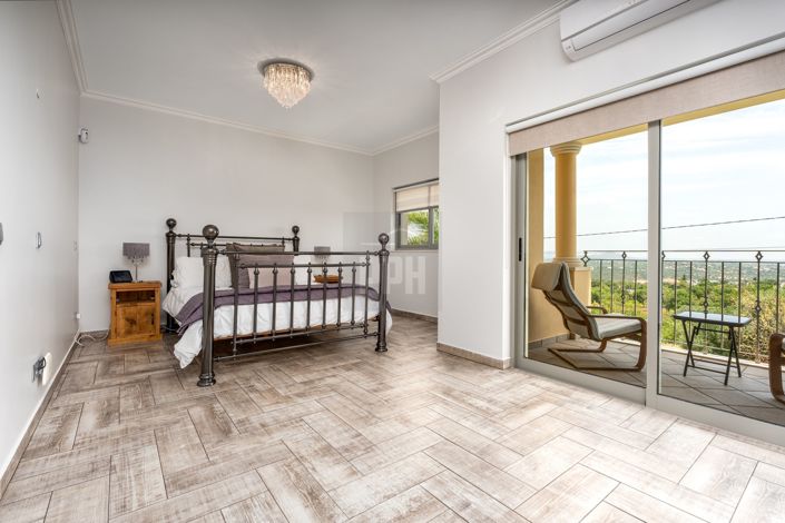 Image No.15-3 Bed Villa for sale