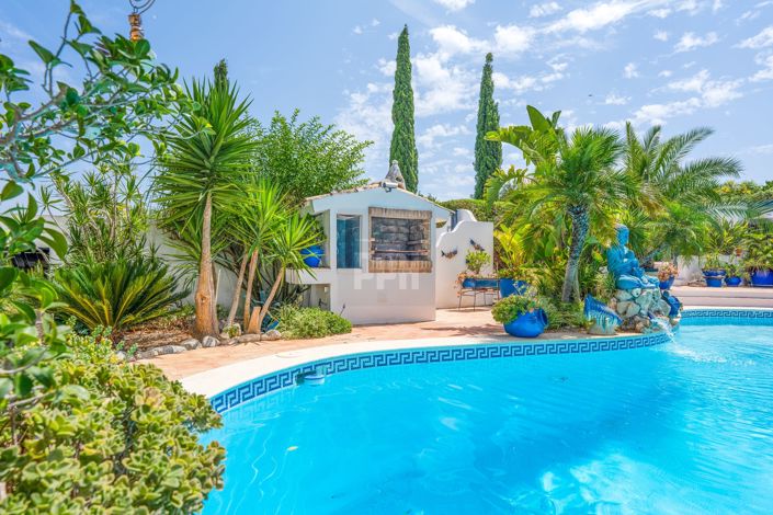 Stunning Semi-Detached Villa in the Heart of Malhadais, Boliqueime