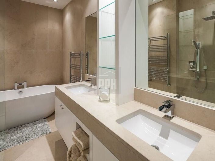 Image No.17-4 Bed Apartment for sale