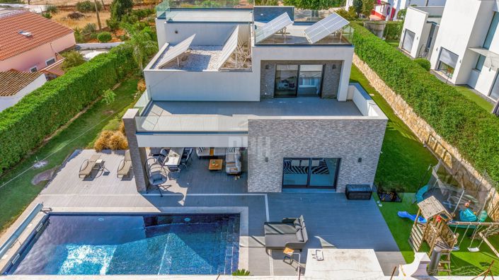 Image No.29-4 Bed Villa for sale
