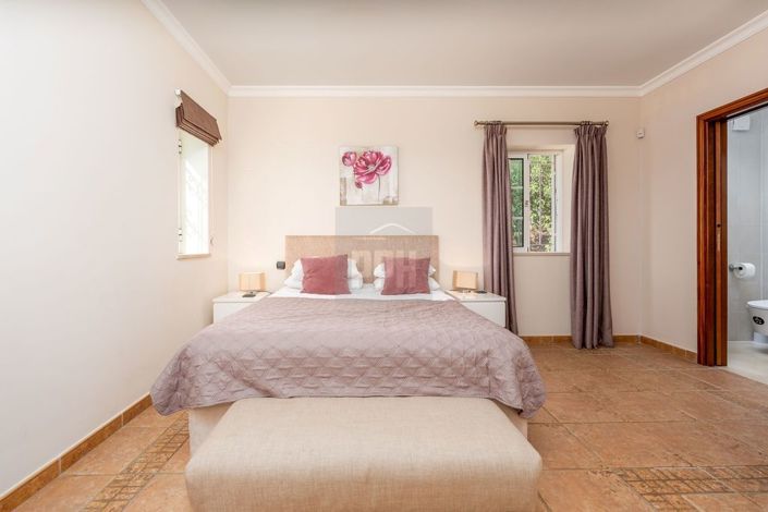 Image No.23-5 Bed Villa for sale