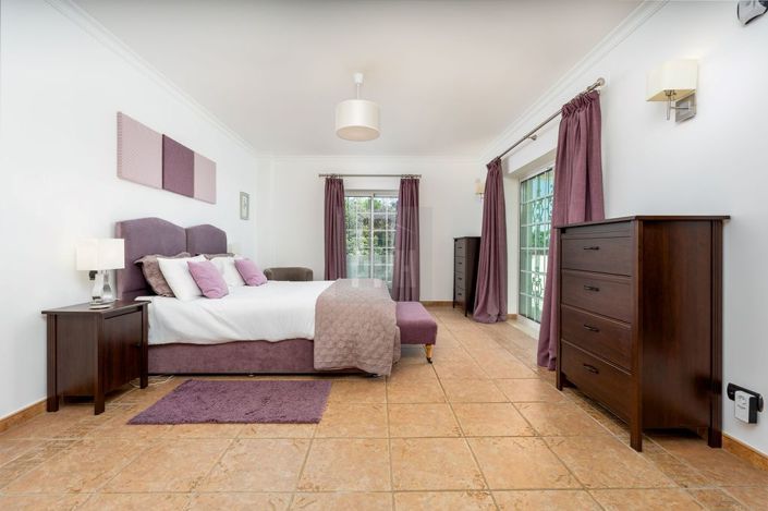 Image No.25-5 Bed Villa for sale