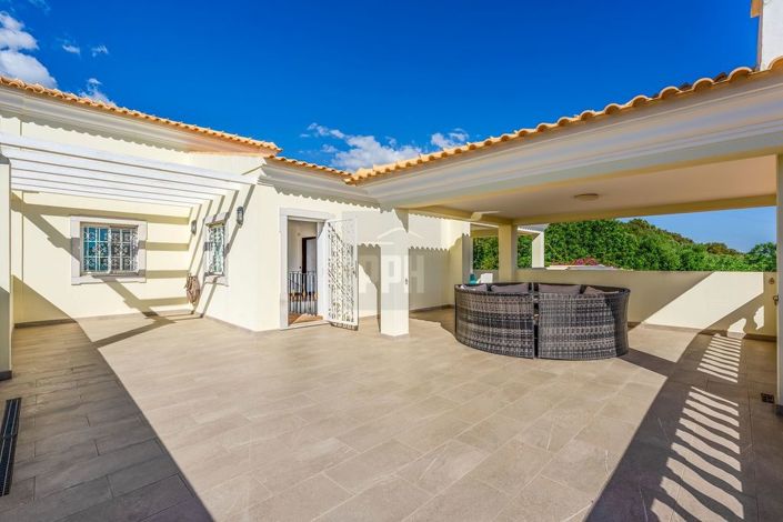 Image No.27-5 Bed Villa for sale