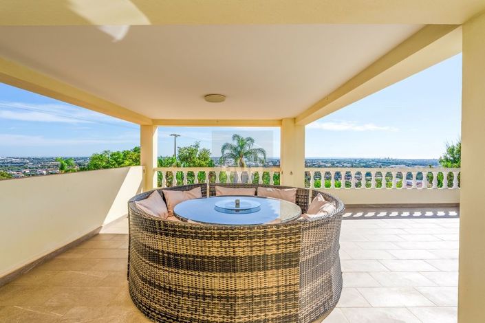Image No.28-5 Bed Villa for sale