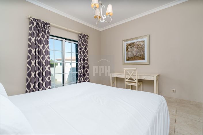 Image No.14-4 Bed Villa for sale
